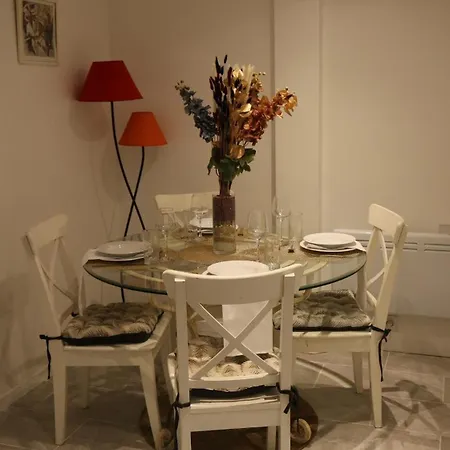 Cozy Near Orly
